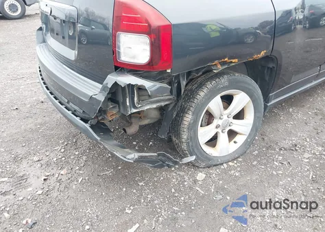 2014 Jeep Compass Sport из США, поврежденный, VIN 1C4NJDBB2ED530382